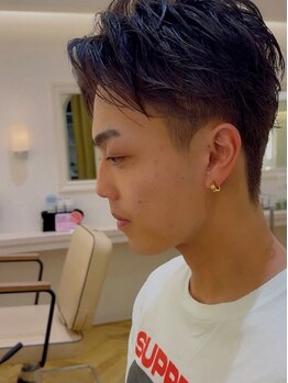 ウィル 江坂店(WiLL)の写真/【江坂】カット＋VEENA（頭皮ケア）＋眉カット¥7100★第一印象が肝心！オン/オフきまる清潔感のあるヘアに