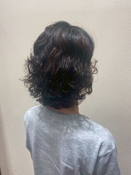 アクセ 大人可愛いアッシュブラウン小顔ウェーブショートレイヤーパーマ