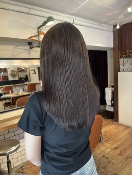 フランチェスカ(Francesca) アッシュグレー/透明感カラー/艶髪カラー/グレージュ/オリーブ