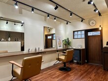 ランド(land)の雰囲気（隠れ家のような落ち着いた店内でゆったり過ごせます。）