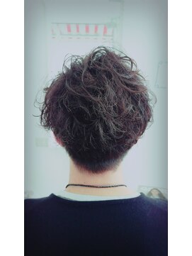 メゾンジュウニ ショートボブウェーブ