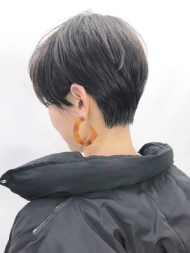 アルバム 銀座(ALBUM GINZA) タイトショート_ボブディ丸みショート無造作カール_ba187142