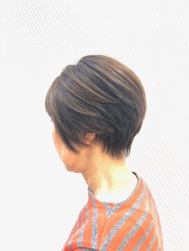 クオリス 上福岡店(QUALIS) 前下がり小顔ショート/アッシュベージュ/くすみカラー40代50代