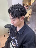 テトラ バイ ネオリーブ 横浜西口店(tetra by neolive)&nbsp;横浜★縦落ちのツイストスパイラルパーマ