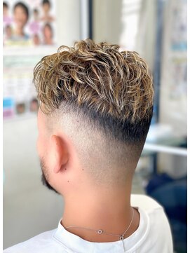 アヴソリューク(Absoluk) フェード&ハイライト