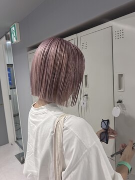 シカ 神戸三宮元町店(Cica) ピンクベージュ ハイトーン ブリーチ ミルクティーベージュ 三宮