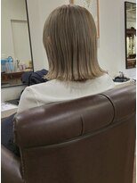 インビテーション(invitation) ハイトーンベージュ