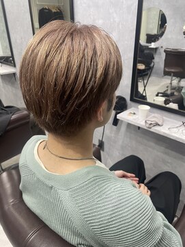 グラッジ 池袋(GLADGE) ハニーベージュ