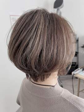 ダフィースヘア(DAFIES HAIR) *After→Before*右スワイプ【白髪ぼかし/脱白髪染めハイライト】