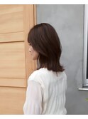 ちらつく極細ハイライトで派手すぎない大人ベージュ◯