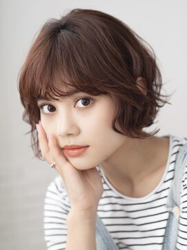 エミュー 大船店(emue) 大船駅ショートヘア顔周りレイヤーボブオリーブベージュカラー◆