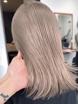 エヴァン(HEVIN) ミルクティーブリーチハイトーン