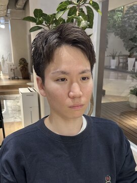 ウノプリールヴァモス(unopulir Vamos) 30代メンズ刈り上げスパイキーショート