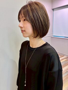 アトリエ タキ(atelier.taki) ショートボブ 顔周りカット ミニボブ ベージュカラー 20代