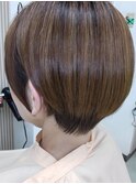 ショートボブ