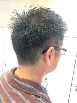 エフ アヴェダ 木の葉モール橋本(F AVEDA) 清潔感溢れる大人の刈り上げスタイル