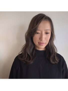 ツイギー 宮西店(TWiGGY) アッシュ系カラーについて