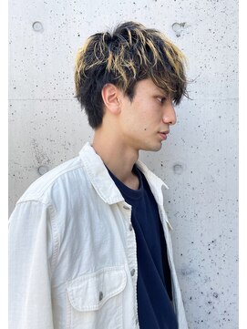 ネイビー(NAVY) 黒髪×ハイライト　前下がりマッシュ　スパイラルパーマ