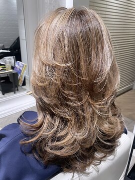 ステア ケース(stair case) 【NATASHA】ミディアム大盛りレイヤー