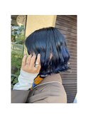 ネイビーカラー