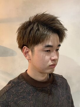 ビスクヘアデザイン(bisq hair design) 刈り上げ　フェード　短髪　スパイキーショート　ベリーショート