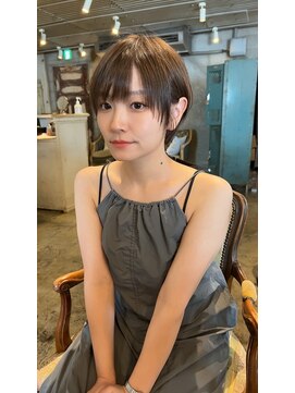 髪質改善と縮毛矯正の専門店 サンティエ(scintiller) 大人綺麗な小顔襟足スッキリショートボブ　30代40代50代