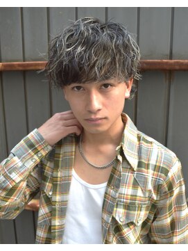 フリーク バーバーショップ 都島店(FREAK BARBER SHOP) マッシュウルフ ニュアンス ソフトツイスト ハイライト シャドー