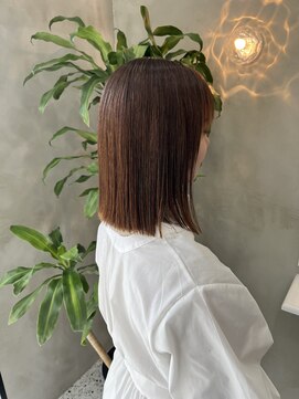 プルス(Plus) パツっとボブ