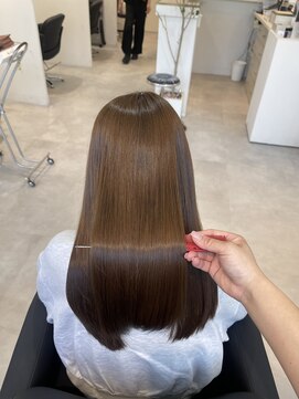 エミュスト(Emuest) 髪質改善トリートメント