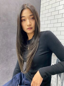 ラルガ 黒崎(Raruga) ハイライトカラーミルクティーベージュレイヤーカット