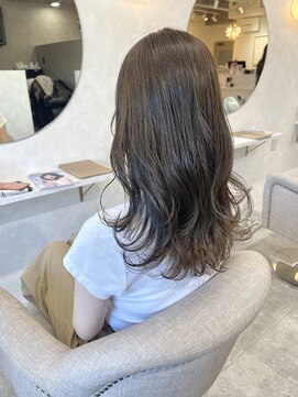 ベル(Velle) レイヤーセミロング