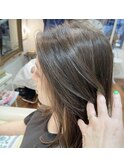 ハイライトロングヘア