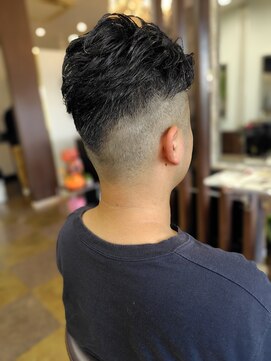 リズビー(LizBee) フェイドカット