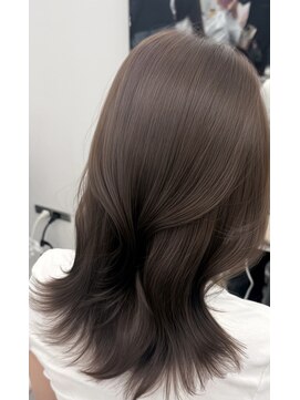 アマトウキョウ アユンチェ(AMA TOKYO×AYUNCHE) 韓国ヘア　透明感カラー　2wayバング  レイヤーカット   顔周り