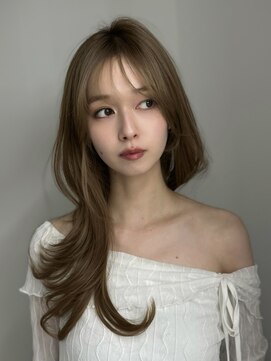 アマトウキョウスマートサロン(AMA TOKYO×Smart Salon) ヘーゼルベージュ ブリーチなし レイヤーカット 海外風