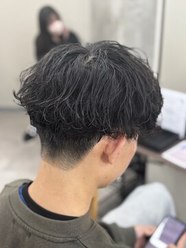スウェル 稲毛店(Swell) MEN’S HAIR/サーフカール/刈り上げセンターパート/稲毛