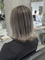 ラック(LUCK)&nbsp;バレイヤージュ/シアーベージュ/ケアブリーチ/似合わせカット