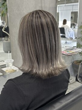 ラック(LUCK) バレイヤージュ/シアーベージュ/ケアブリーチ/似合わせカット