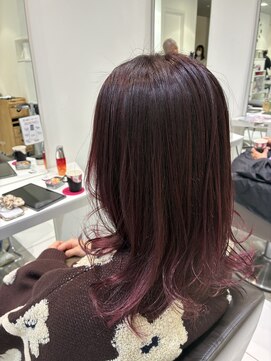 レアリバイケンジ(leali by KENJE) 1スタイルで2スタイル楽しめるインナーボブ