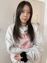 ロジェ(loje)&nbsp;20代30代40代　レイヤーカット/ダークブルー