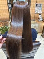 イリーブ(elieve)&nbsp;明るめグレイカラーで根本を自然につなげます