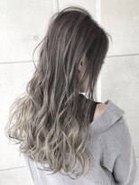 アンダーバーホワイト 鳳店(_WHITE)&nbsp;☆遊び心あるナチュラルなグラデーションカラー♪☆