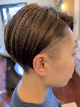 ロスコ(LOSCO) ツーブロック女子