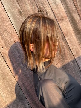 ピックアップ(pick up) ショート+インナーカラー+ハイライト