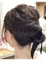 サンセリテ(suncerite)&nbsp;編み込み　サイドアップ　お団子　リボン　髪飾り