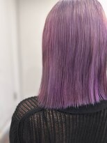 マリン(Marine)&nbsp;20代30代透明感ハイトーンラベンダーカラー切りっぱなしボブ