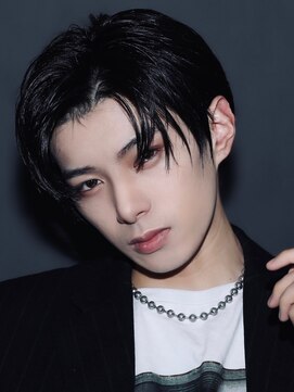 リップス 表参道店(LIPPS) 前下がりセンターパート