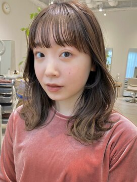 ノイカーム(noi Calm) 顔周りレイヤーカットグレージュカラーくびれボブショートカット