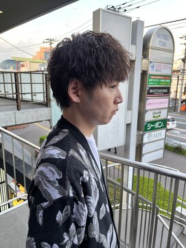 アイズ 海老名(AIZU) ツイストスパイラル ツイストパーマ マッシュ 眉毛