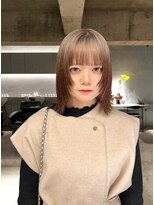 リール(rire)&nbsp;デザインカラーレイヤーカットウェットヘア夏オリーブベージュ